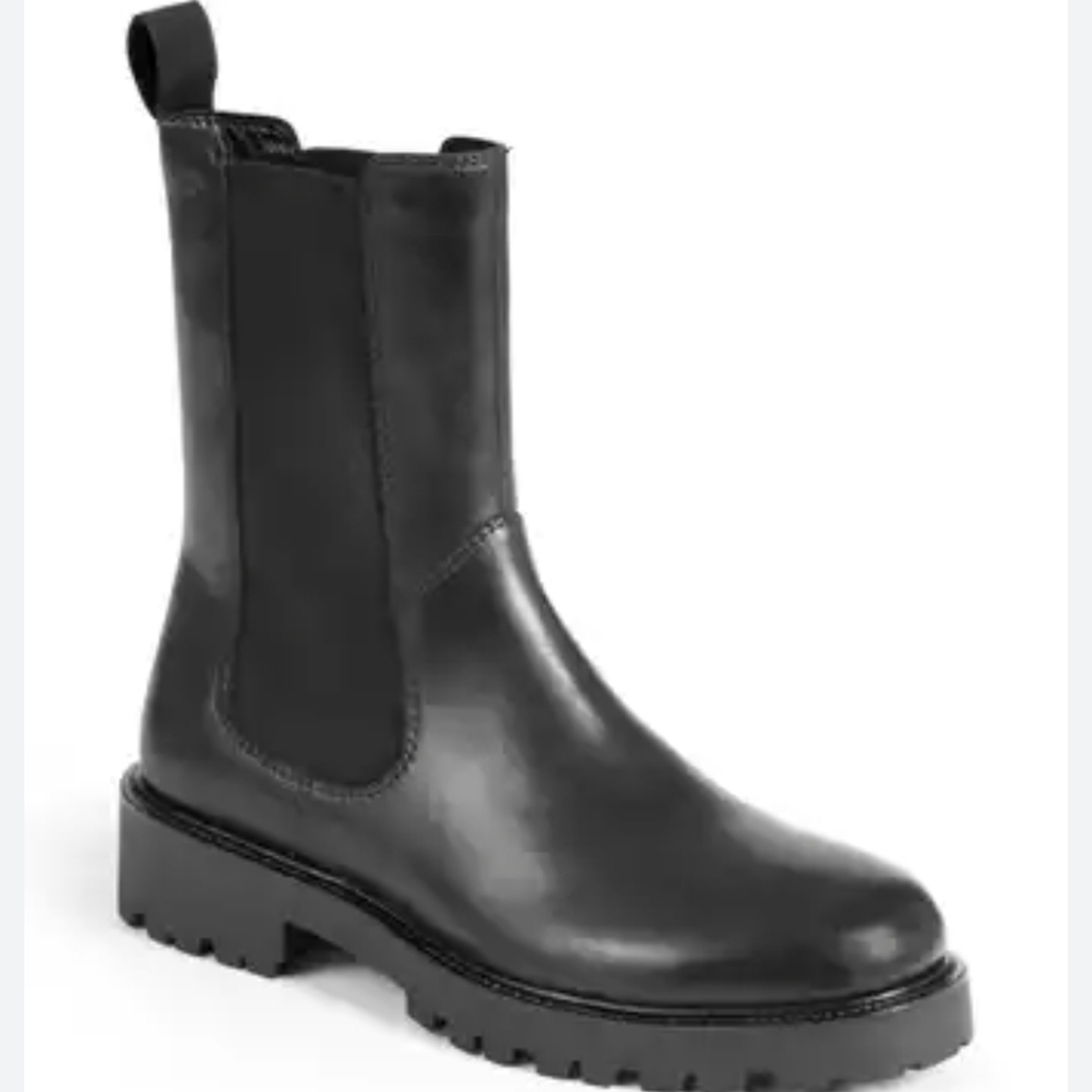 Vagabond Black Leather Chelsea Boots